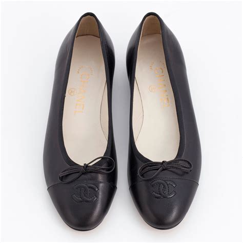 chanel ballerina flats black.